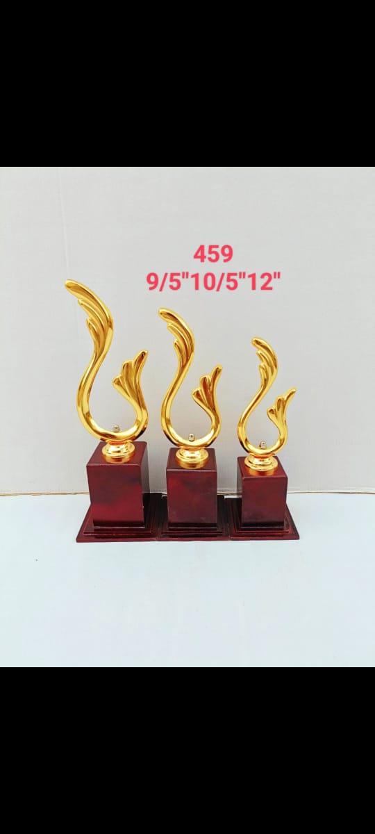 trophy4