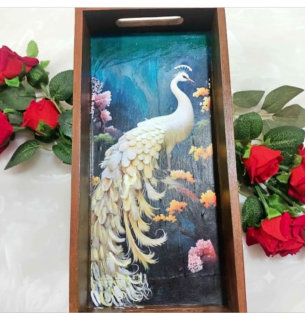 This wooden serving tray